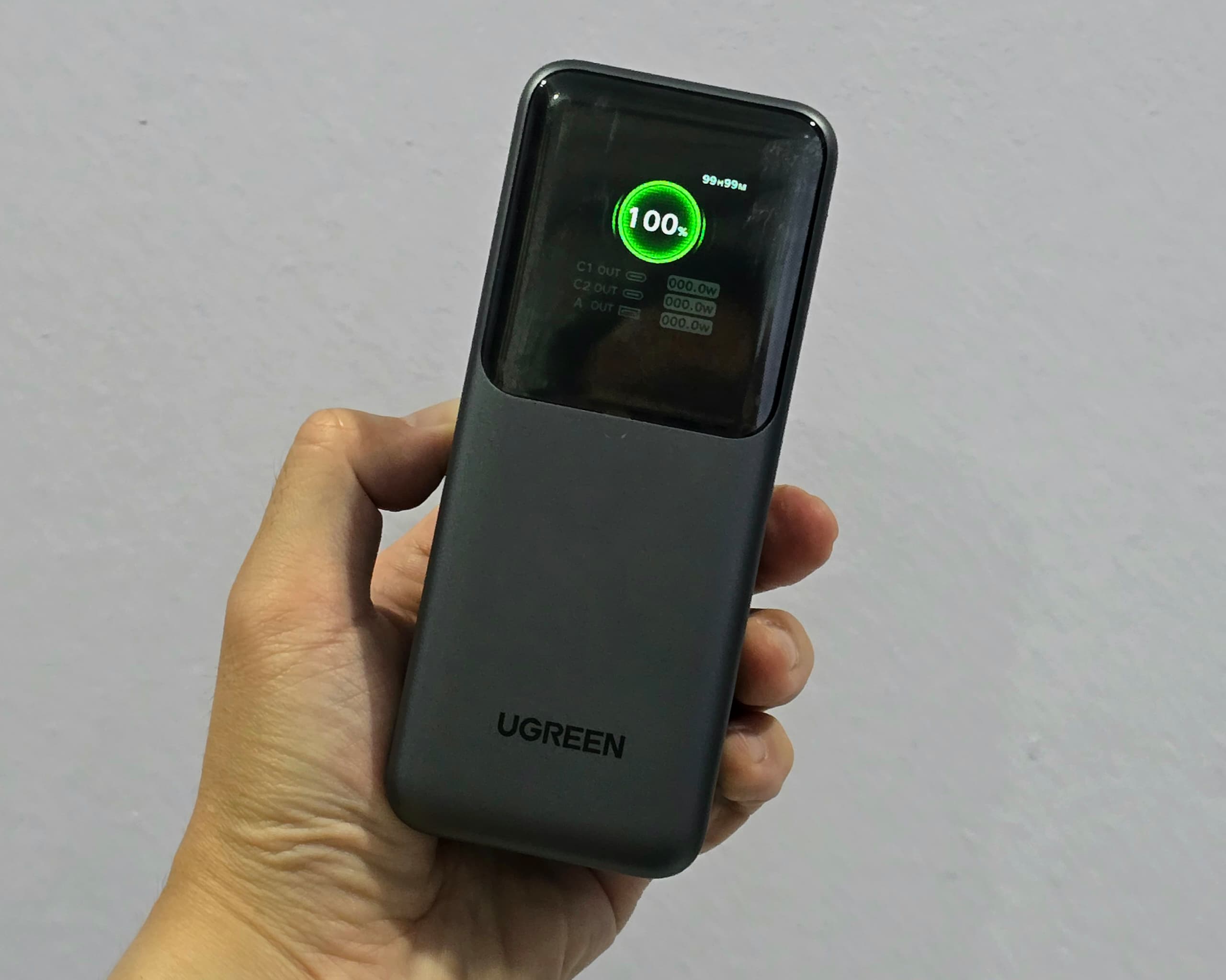 UGREEN Nexode 行動電源開箱：可同時為手機、平板與筆記本電腦進行閃充，即時解決您的“缺電”焦慮！ 5